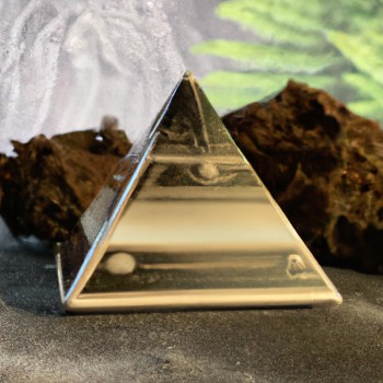 Comment puis-je créer ma propre pyramide orgonite ?
